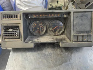 Cuadro instrumentos Nissan Trade