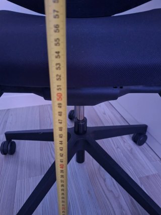 Silla de oficina ergonómica negra