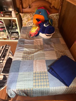 Cama madera con somier y colchón