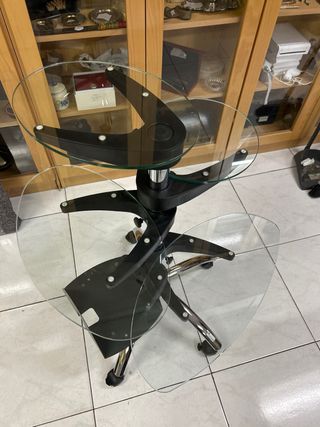 Mesa auxiliar cristal y metal