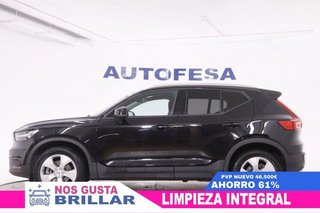 Volvo XC40 2.0 T4 AWD MOMENTUM AUTO 190CV 5P