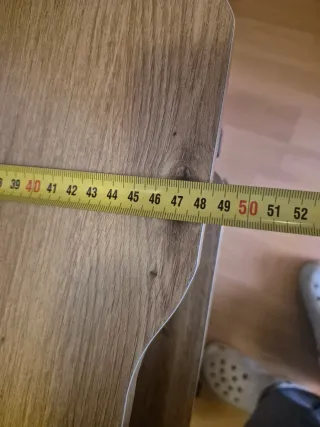 Mesa de ordenador de madera y metal
