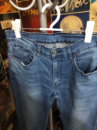 Levi's 514 Straight Fit W33 L32