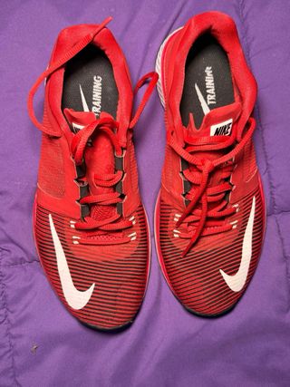 Zapatillas Nike Entrenamiento Rojas y Negras