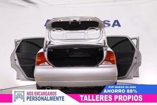 Ford Focus 1.6 100CV 4P