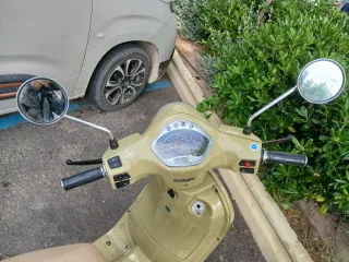 Scooter Roma 125 Beige