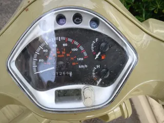 Scooter Roma 125 Beige