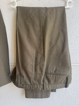 Traje militar tierra talla 48 XL