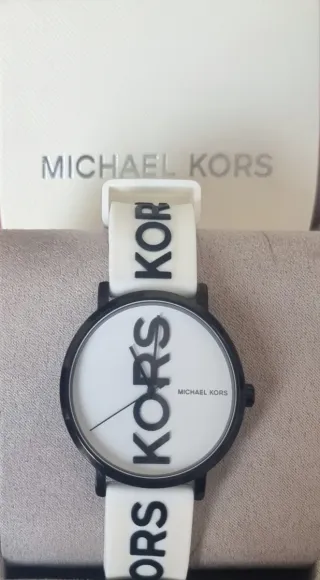 Reloj Michael Kors Blanco y Negro