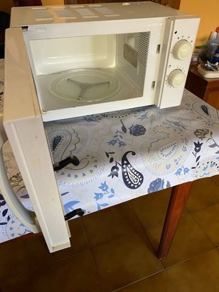 Microondas Bluesky blanco