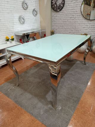 Mesa de comedor cristal y metal