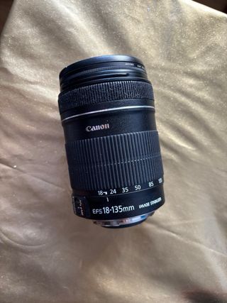 Canon EOS 600D Cámara Digital + Accesorios