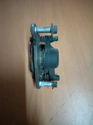 Pinza de freno Yamaha N-max 2015