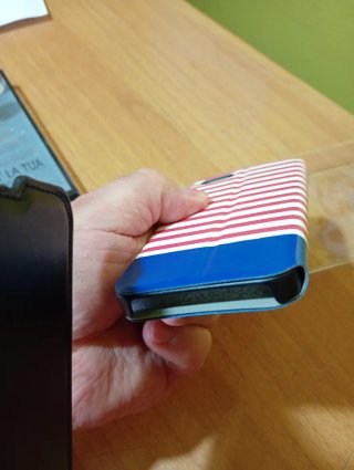 COVER A LIBRO OUSHILI PER IPHONE 5G/S NUOVO
