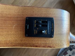 Ukubass eléctrico Harley Bentonr