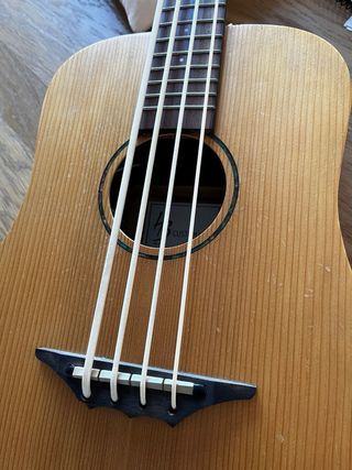 Ukubass eléctrico Harley Bentonr