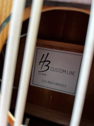 Ukubass eléctrico Harley Bentonr