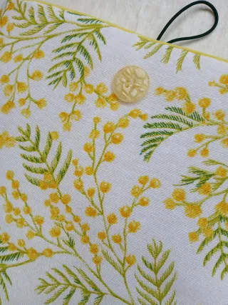 FUNDA DE LIBROS "mimosas"