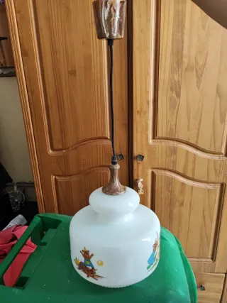 Lámpara infantil retro de cristal y madera