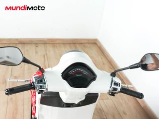 VESPA GTS 125 SUPERSPORT