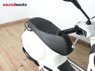 VESPA GTS 125 SUPERSPORT