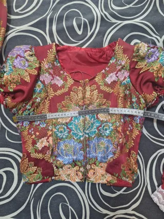 Traje de Fallera bordado oro y rojo