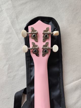Ukelele soprano con funda - Rosa (nuevo)