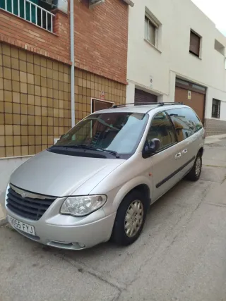 Se vende Chrysler Voyager 2007