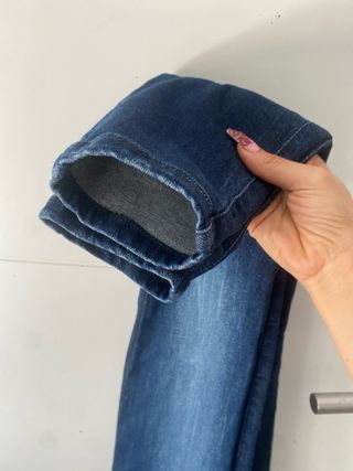 Pantalones Guess con pedrería