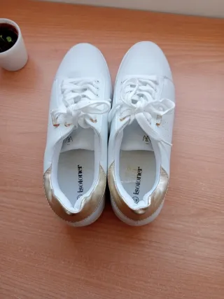 Zapatillas Blancas y Doradas, Mujer Talla 41