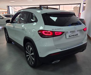 Mercedes-Benz GLA200D 4 MATIC FULL