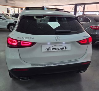 Mercedes-Benz GLA200D 4 MATIC FULL