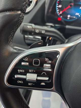 Mercedes-Benz GLA200D 4 MATIC FULL