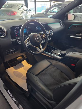 Mercedes-Benz GLA200D 4 MATIC FULL