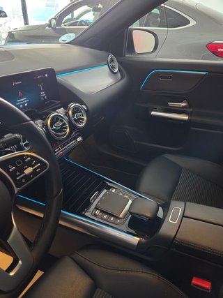 Mercedes-Benz GLA200D 4 MATIC FULL
