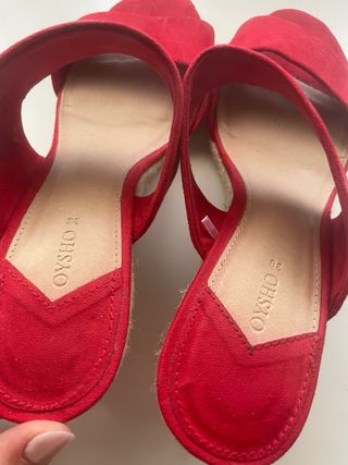 Sandalias cuña esparto Oysho rojas T 38 zingara