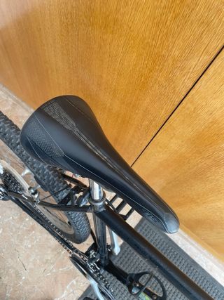 Bicicleta de montaña negra