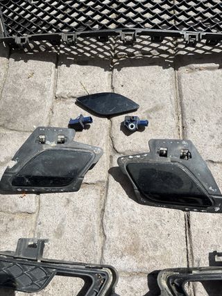 Rejillas Parachoques MB E207