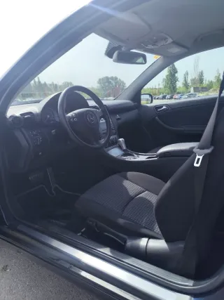 Mercedes-Benz c220 CDI sport coupe 2005