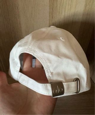 Gorra Alo Yoga Blanca