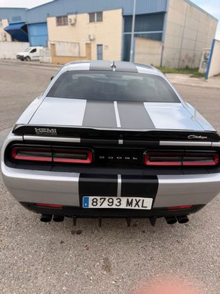 Dodge challenger 2020