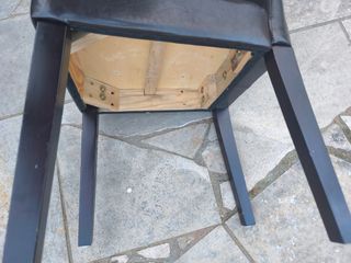 Silla de comedor de cuero sintético y madera