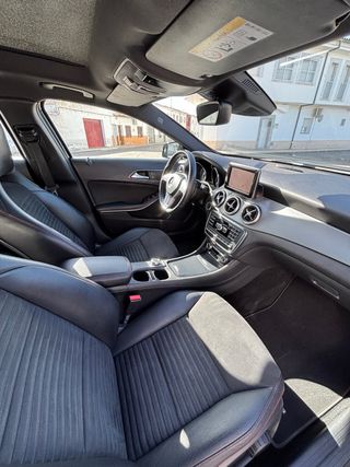 Mercedes-Benz GLA 220 2015