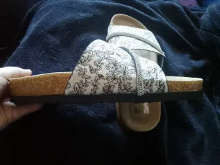 Sandalias Birkenstock Diseño Moderno Talla 37