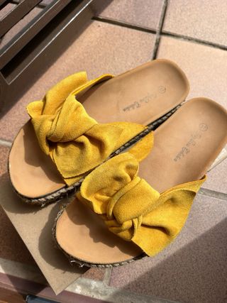 Sandalias Ante Amarillo