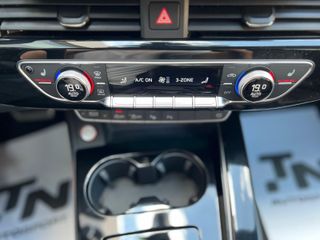 AUDI A4 RS4 Avant TFSI quattro tiptronic