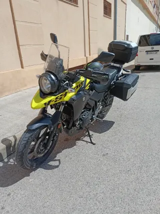 Suzuki V-Strom 250 ABS Negra/Amarilla
