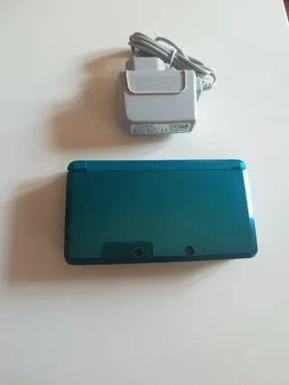 Nintendo 3DS con caricatore