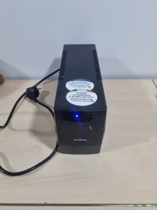 Sai Ups Tecnoware Negro
