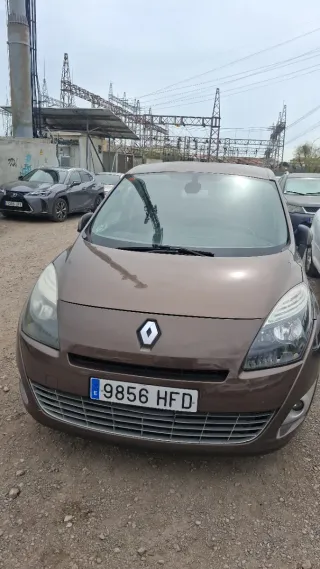Renault Grand Scenic 2011